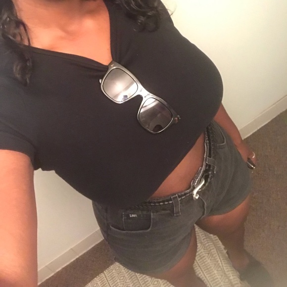 Meet your Posher, Erika - Picture 5 of 8